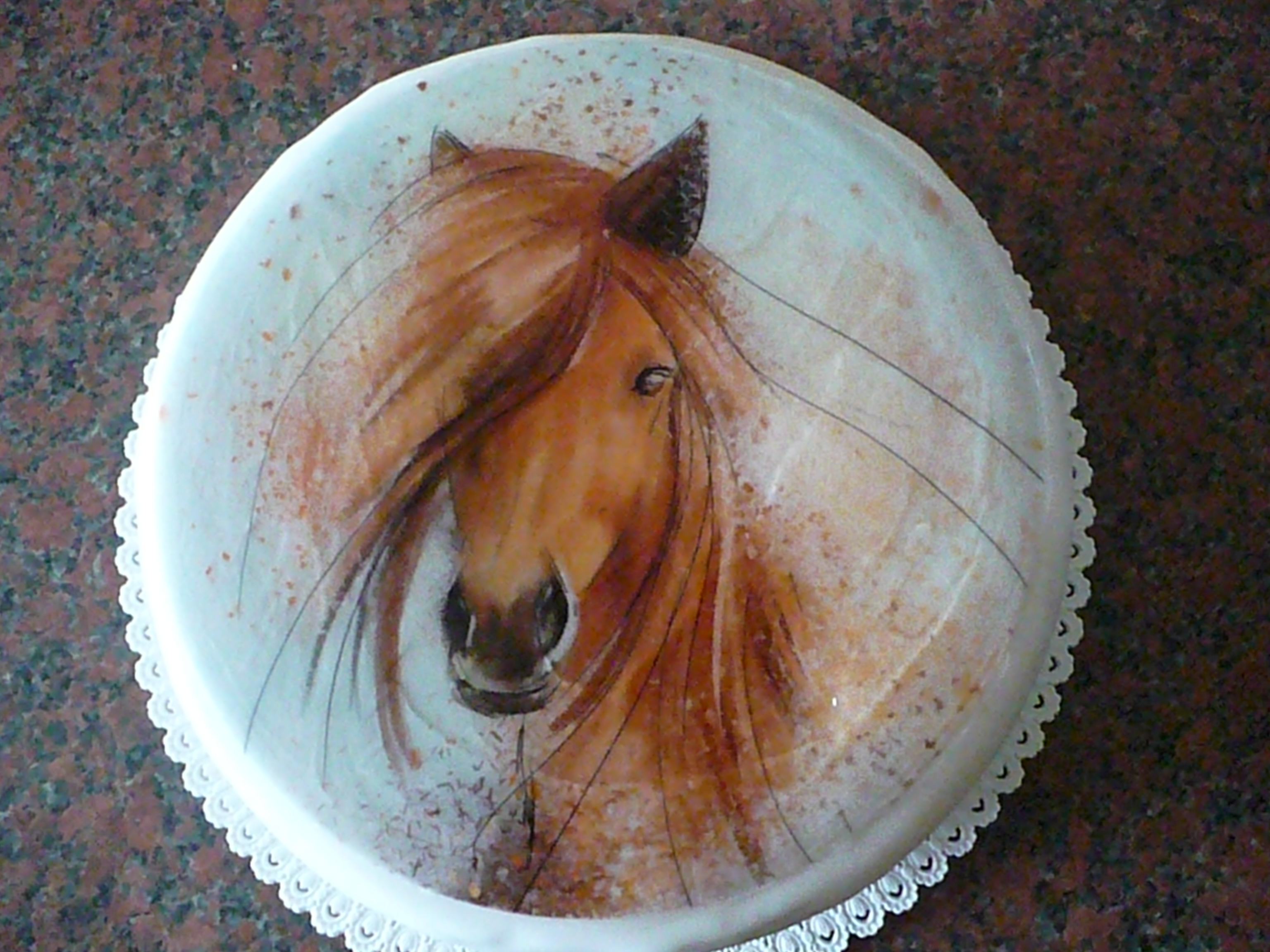 kůň-jedlá fotografie
